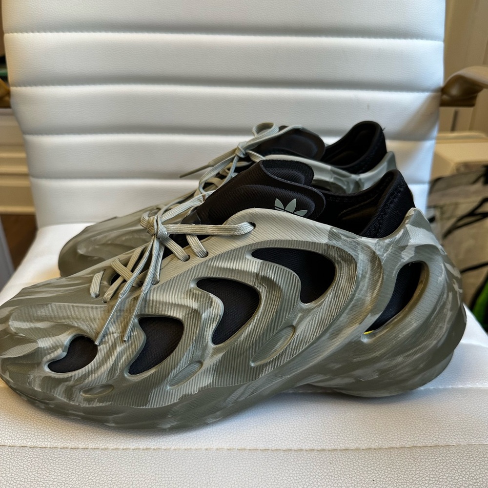 Adidas Originals AdiFOM Q Olive Strata Sneakers Shoes Mens 11.5 NWOB